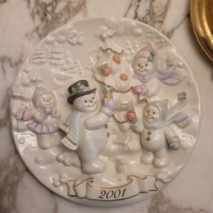 Lenox Trimming The Tree 3D Plate